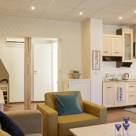 Downtown Apartment *