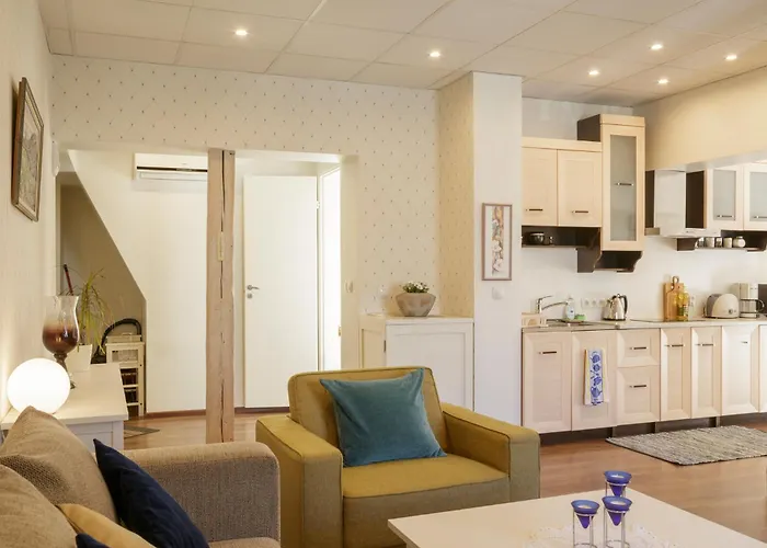 Downtown Apartment *